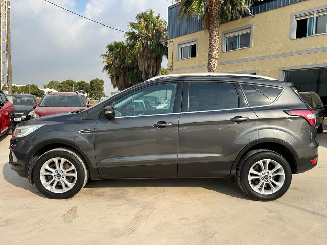 FORD KUGA TITANIUM 4X4 2.0 TDCI AUTO SPANISH LHD IN SPAIN 81000 MILES SUPER 2017